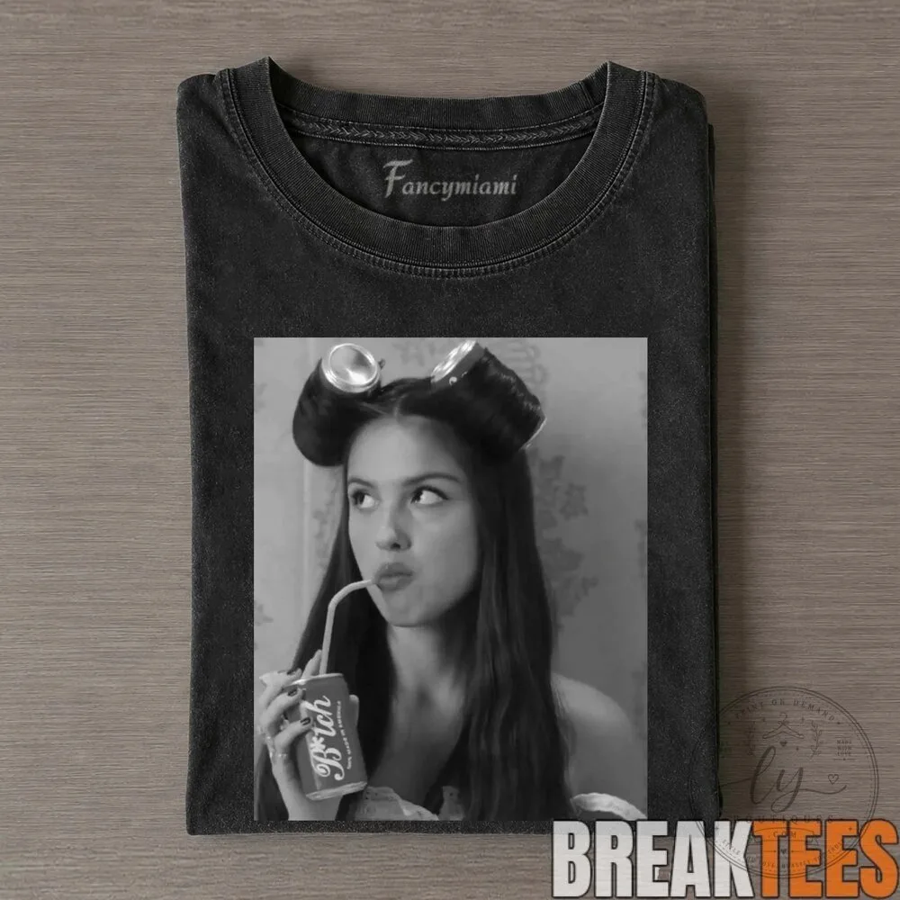 Ariana Grande Glamour Chair Pose Black Washed Cotton T-Shirt 22 Ariana Grande Glamour Chair Pose Black Washed Cotton T-Shirt