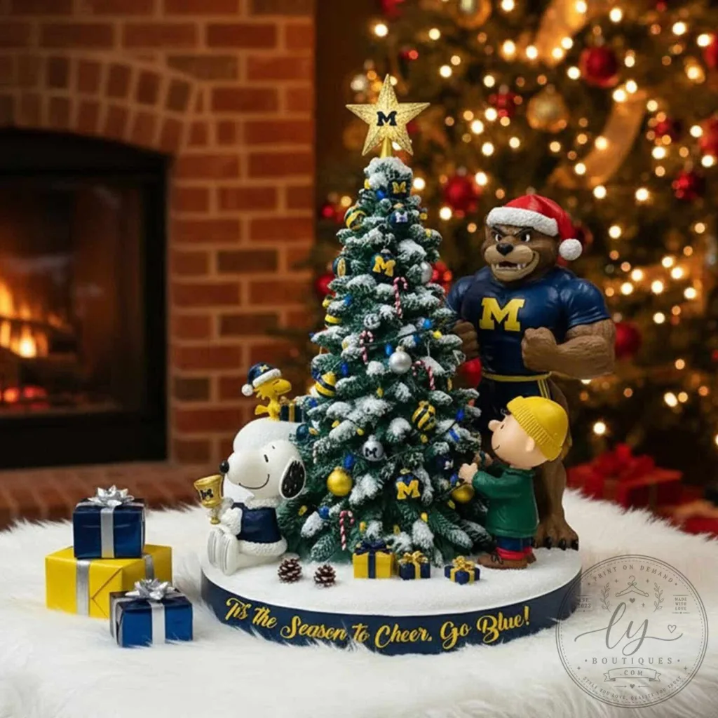 University of Michigan Wolverines Snoopy Christmas Tree Holiday Plaque University of Michigan Wolverines Snoopy Christmas Tree Holiday Plaque
